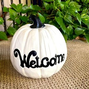 New Welcome White Pumpkin
